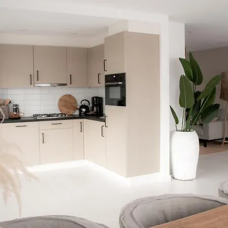 Luxe Nova Met Zwembad Vakantiehuis