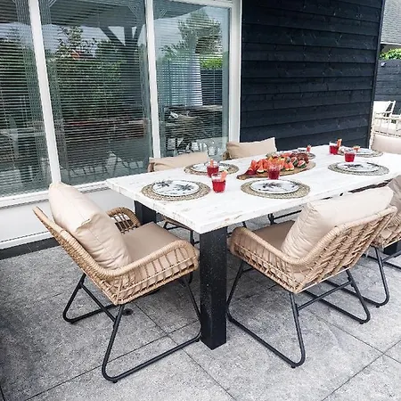 Luxe Nova Met Zwembad *
