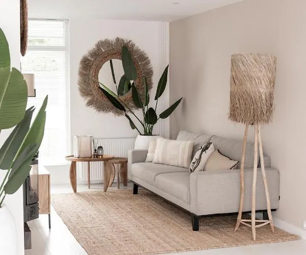 Luxe Nova Met Zwembad Semesterbostad