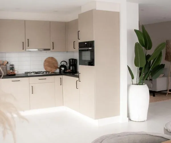 Luxe Nova Met Zwembad Semesterbostad