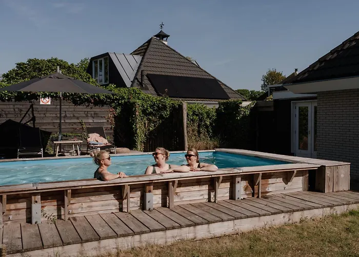Luxe Nova Met Zwembad Semesterbostad